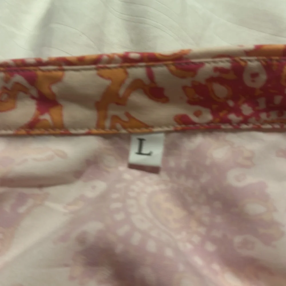 Shein soft butter yellow with orange and hot pink designs wrap dress. Size large - Picture 5 of 5